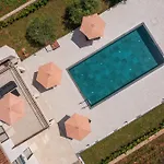 Villa & Blue Five Bedroom With Private Pool And Complete Privacy