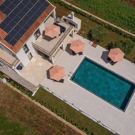 & Blue Five Bedroom With Private Pool And Complete Privacy Villa Čilipi
